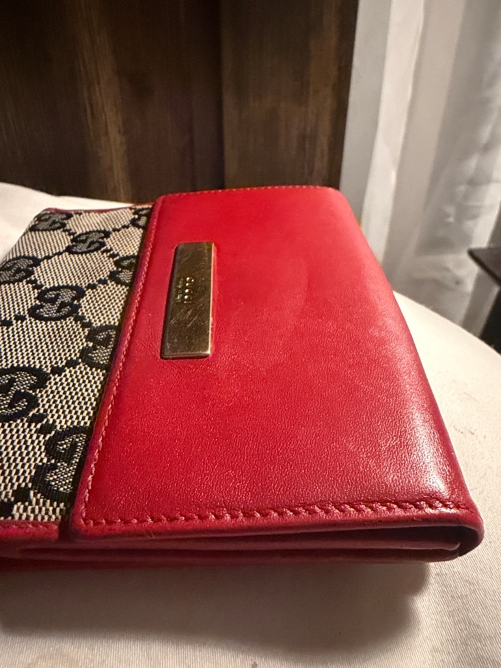 Gucci Red and Black Wallet Luxurious Design 💯 Authentic - Picture 15 of 15